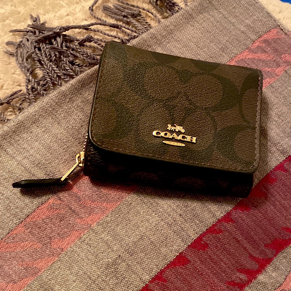 Coach Wallet!!! New, bought for $150.00